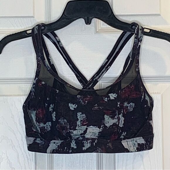 Lululemon Get Down Bra Size 8 - Picture 1 of 8